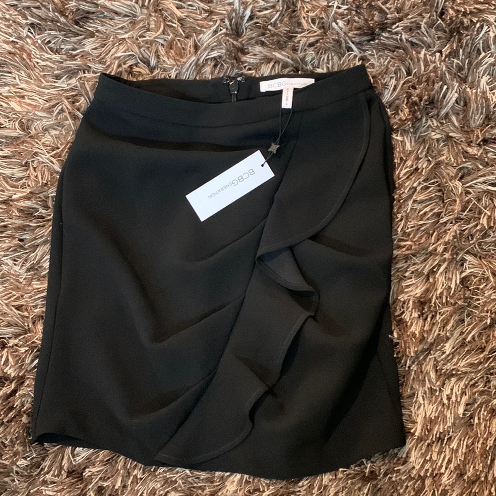 BCBGeneration black A-line skirt with ruffles